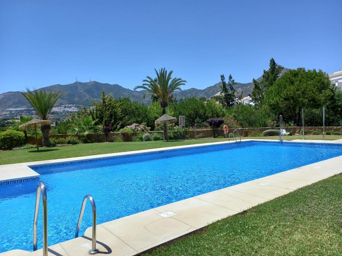 Amplio, Luminoso Y Moderno Apartamento Con Amplia Terraza Y Hermosas Vistas En Exclusiva Urbanizacion Benalmádena Buitenkant foto